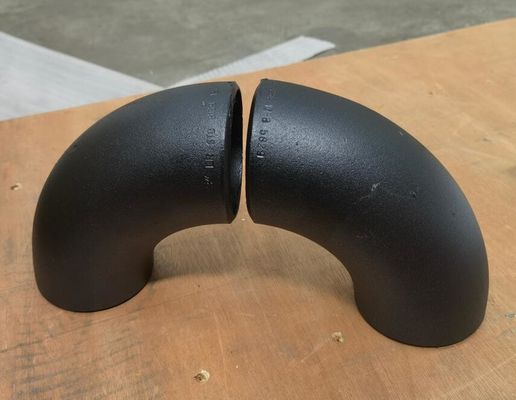 EL NEGRO DE CARBONO INCONSÚTIL DEL CODO DE LA TUBERÍA DE ACERO DE ASTM A234 WPB GALVANIZÓ
