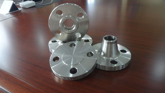 24&quot; aceite de acero de la prueba del moho del ANSI B16.5 Asme B16.47 del reborde de carbono 24 rebordes de la pulgada